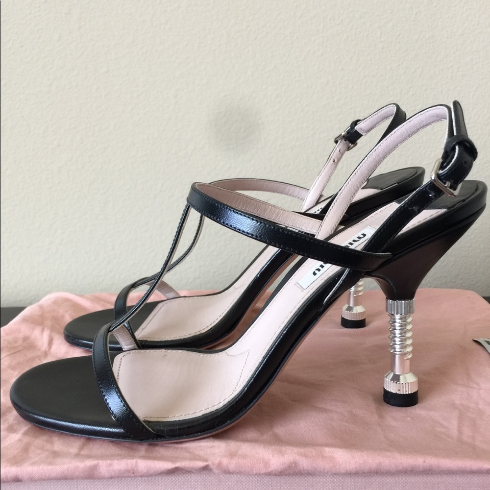 New Miu Miu T-strap bolt heel sandals size 37